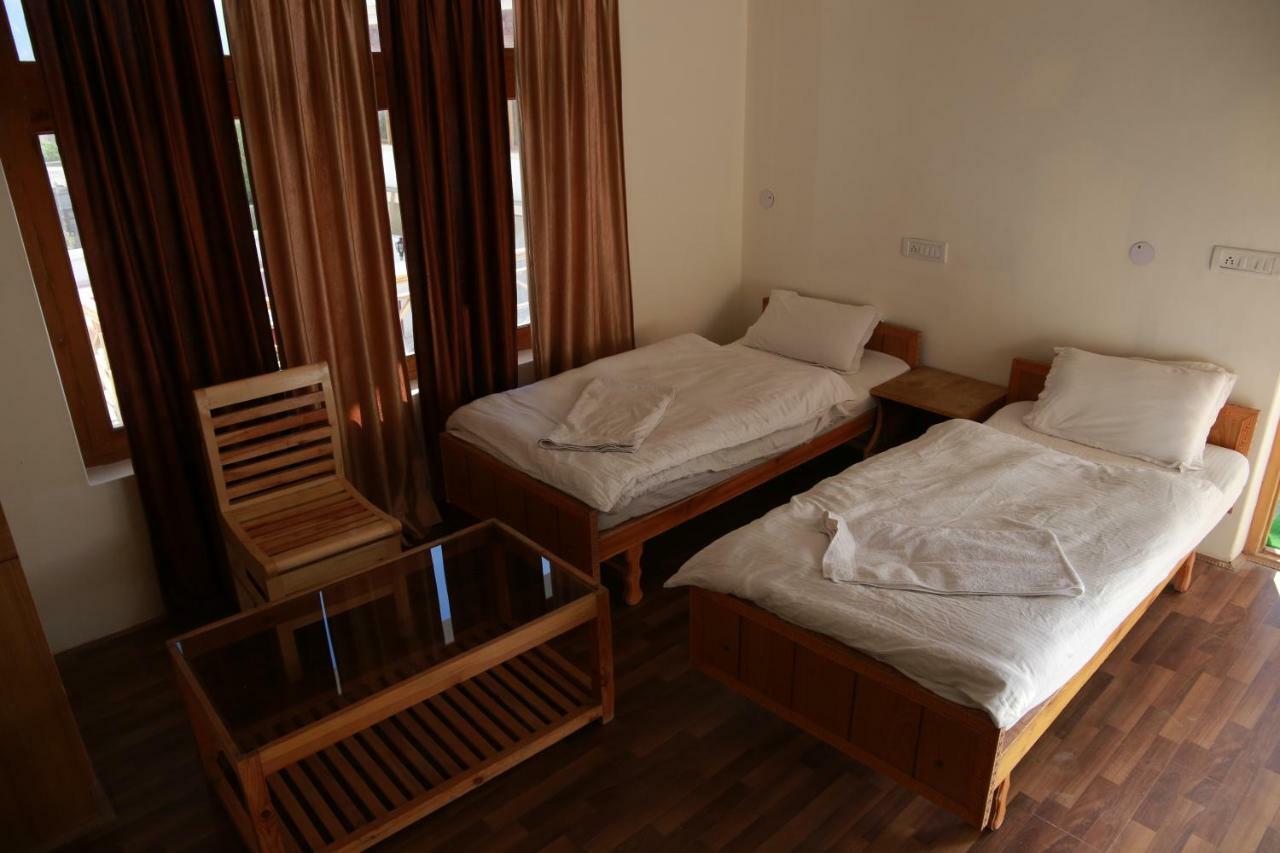 Smanla Guest House Leh Ngoại thất bức ảnh